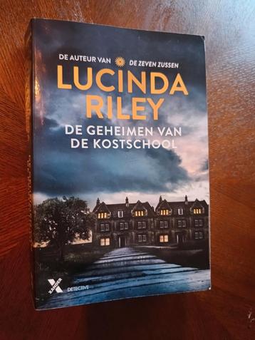 Lucinda Riley - De geheimen van de kostschool beschikbaar voor biedingen