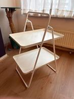 Leuk wit bijzettafeltje met 2 etages, Kunststof, Gebruikt, 55 tot 75 cm, Rechthoekig