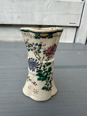 Antiek Japans Satsuma vaasje decor vlinder&bloemen beschikbaar voor biedingen