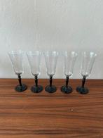 Set van 5 Luminarc vintage champagneglazen zwarte voet swirl, Ophalen of Verzenden, Zo goed als nieuw