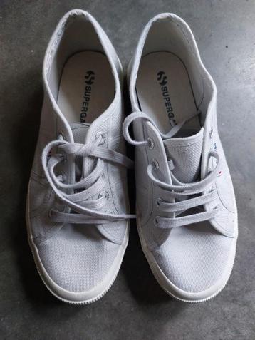 Superga Classic 38