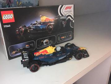 LEGO Formule 1 auto (set 77243) – Compleet + met doos beschikbaar voor biedingen