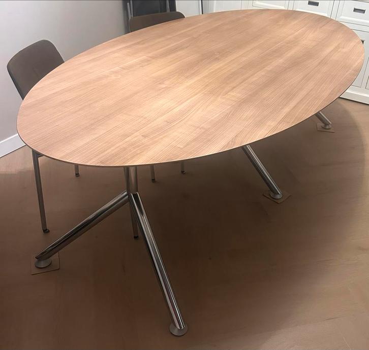 Ovale eettafel 240x120 - Ruimte voor iedereen!, Huis en Inrichting, Tafels | Eettafels, Gebruikt, 100 tot 150 cm, 200 cm of meer