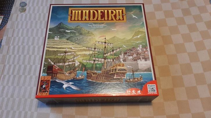 bordspel NL versie Madeira van 999 games strategiespel, Hobby en Vrije tijd, Gezelschapsspellen | Bordspellen, Nieuw, Een of twee spelers