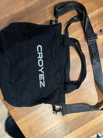 Croyez Kleine Schoudertas - Zwart beschikbaar voor biedingen