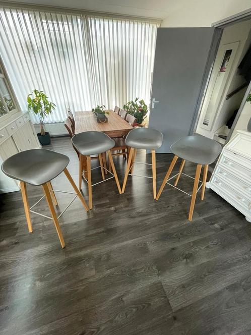 4 HAY barkrukken AAS32 grijs, Huis en Inrichting, Barkrukken, Zo goed als nieuw, Ophalen