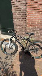 Kinder mountainbike Rockrider (Megabike) met 26 inch wiielen, Fietsen en Brommers, Fietsen | Mountainbikes en ATB, Minder dan 45 cm