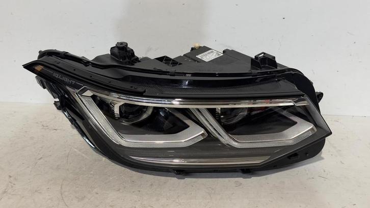 Volkswagen Tiguan Facelift rechter koplamp rechts 5NB941082C, Auto-onderdelen, Verlichting, Gebruikt, Ophalen of Verzenden