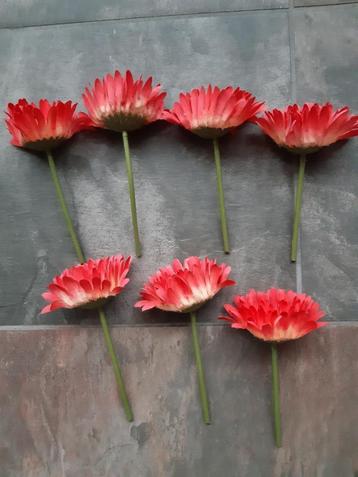 Kunstbloemen  7 stuks beschikbaar voor biedingen