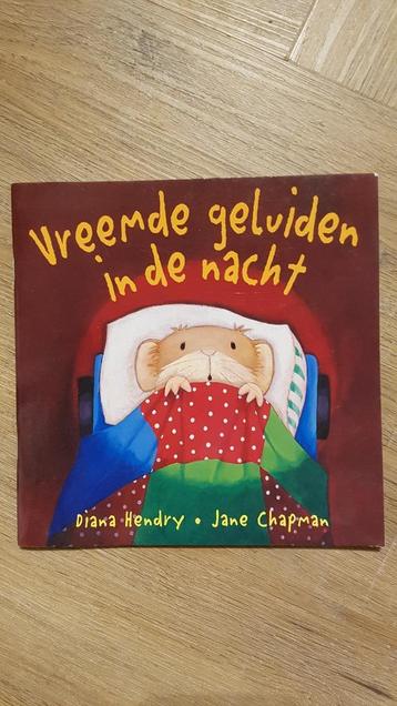 Vreemde geluiden in de nacht beschikbaar voor biedingen