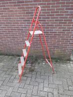 Rode trap met 4 treden, Ophalen of Verzenden