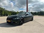 Full option BMW 330e M pakket 370PK! Aut 2016 Zwart, Auto's, BMW, Automaat, 1998 cc, Achterwielaandrijving, Zwart