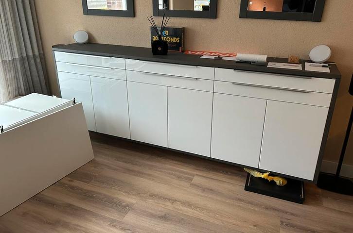 Tv meubel en dressoir GRATIS af te halen. Als nieuw!, Huis en Inrichting, Complete inboedels, Ophalen