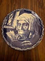 Delfts Blauw Bord - Lezende Vrouw.  25 cm, Antiek en Kunst, Ophalen of Verzenden