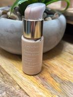 Clarins Everlasting Youth Fluid Foundation 105N Tester, Ophalen of Verzenden, Zo goed als nieuw, Beige, Gehele gezicht