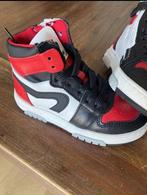 Pinocchio sneakers, Ophalen of Verzenden, Zo goed als nieuw, Schoenen