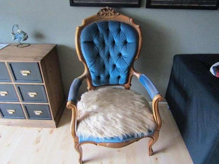 Antieke stoel – Louis XV / rococo stijl – blauw fluweel, Antiek en Kunst, Antiek | Meubels | Stoelen en Banken, Ophalen
