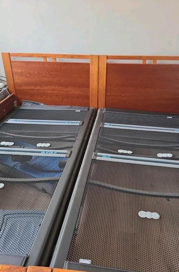 Auping bed met verstelbare bedbodems, Ophalen, Bruin, Tweepersoons, 180 cm