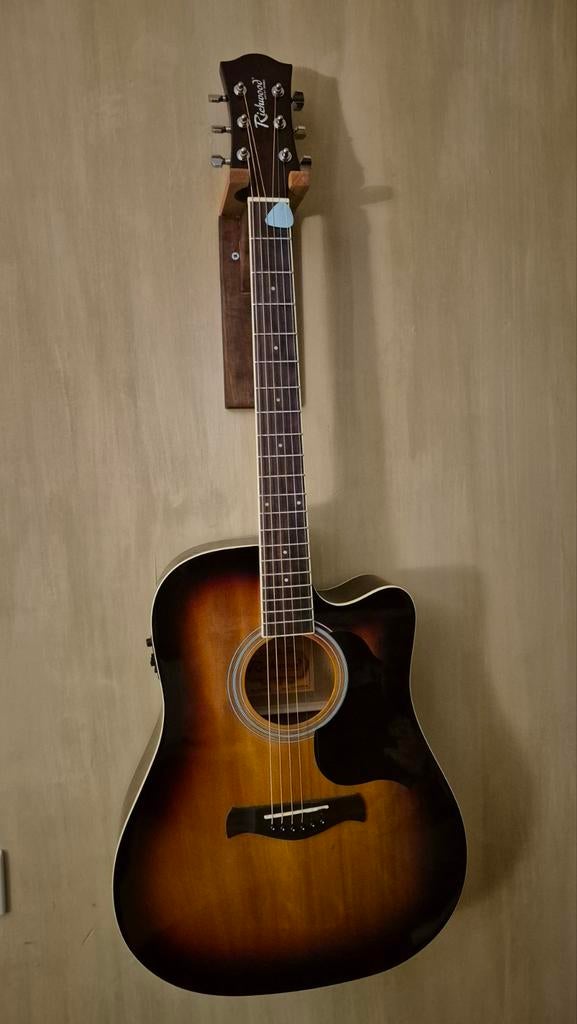 Richwood, Ophalen of Verzenden, Zo goed als nieuw, Western- of Steelstringgitaar, Met (piezo-)element