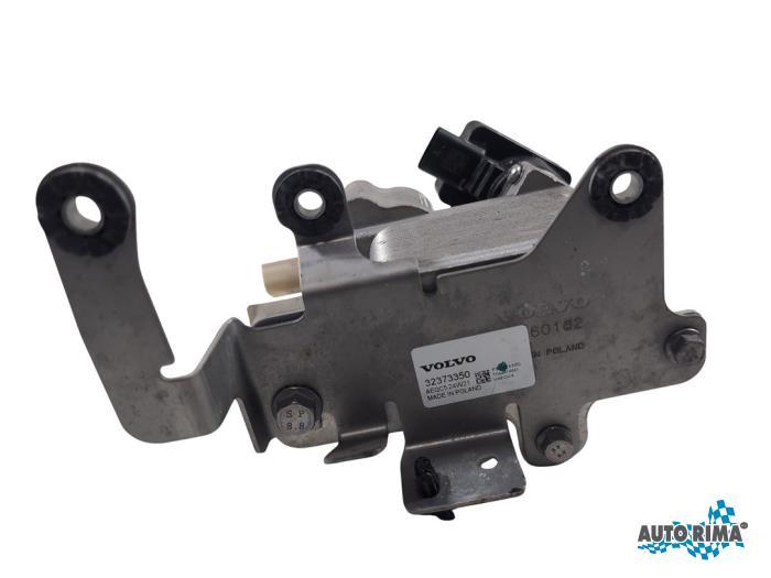 Warmtewisselaar van een Volvo XC40, Gebruikt, -, -, Ophalen of Verzenden