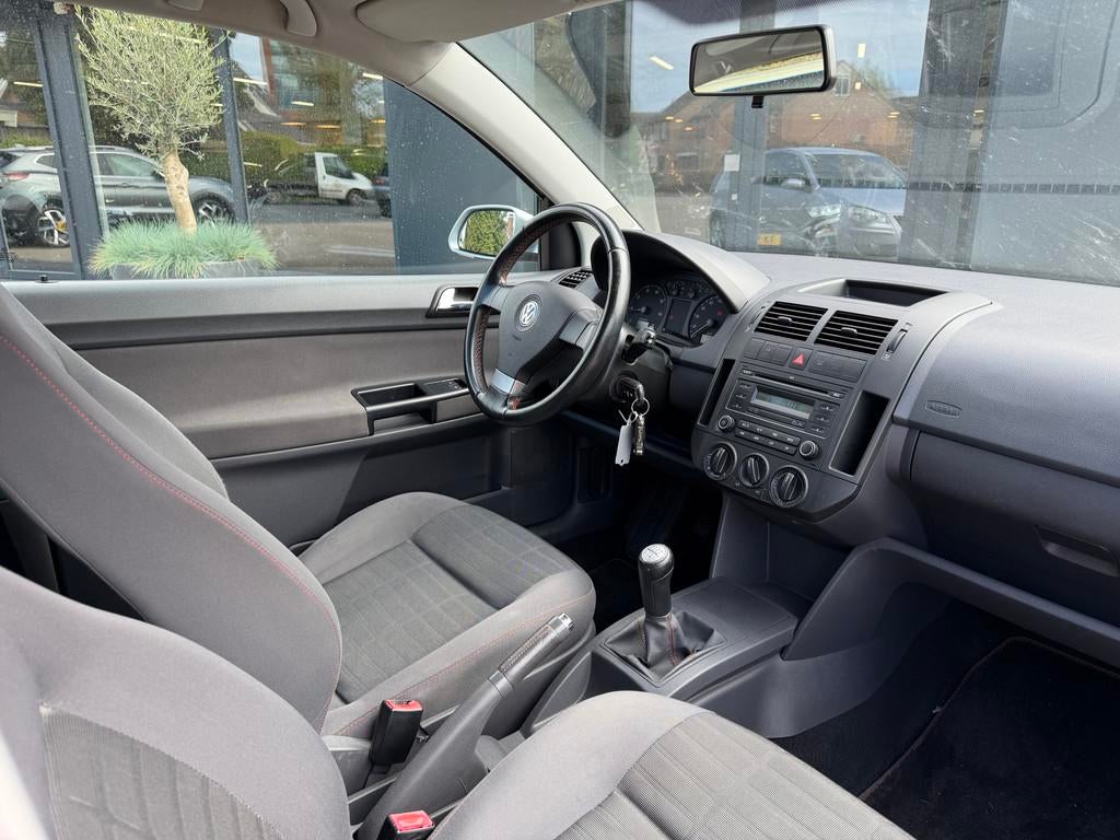 Volkswagen Polo Polo 1.4 16V 80pk Trendline (bj 2007), Auto's, Volkswagen, Voorwielaandrijving, 4 cilinders, Bedrijf, Handgeschakeld