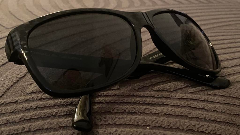 Porsche Design P 8546 Carbon in nette staat, Gebruikt, Zonnebril, Zwart, Ophalen