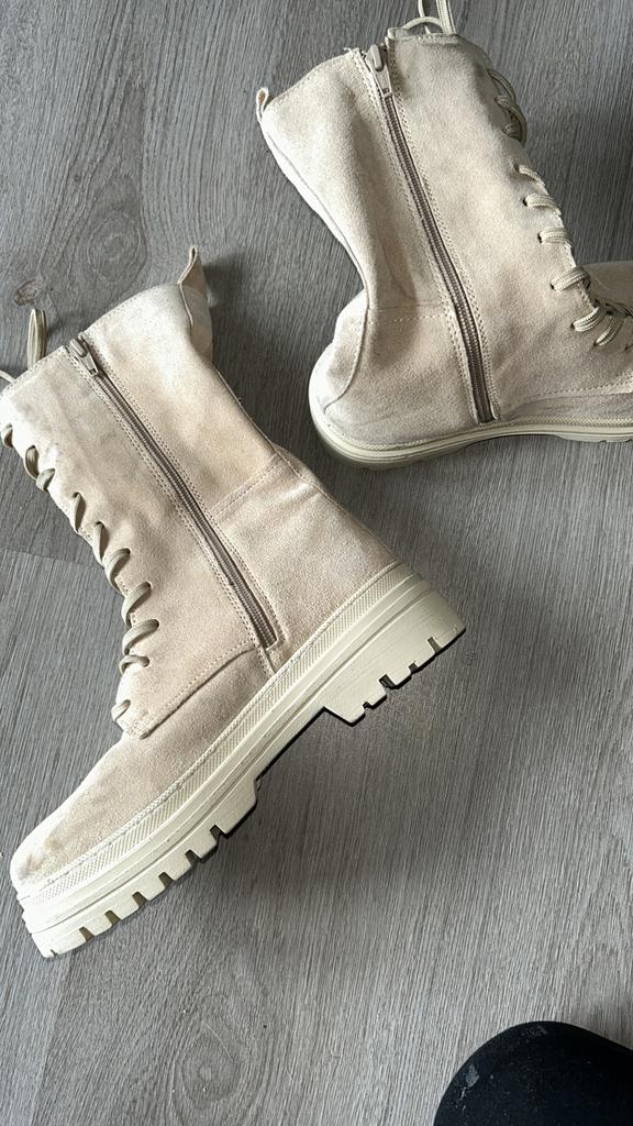 Laarzen, Kleding | Dames, Schoenen, Ophalen, Hoge laarzen, Beige, Zo goed als nieuw