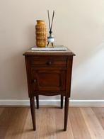Vintage houten nachtkastje of bijzetkastje met marmerblad, Ophalen