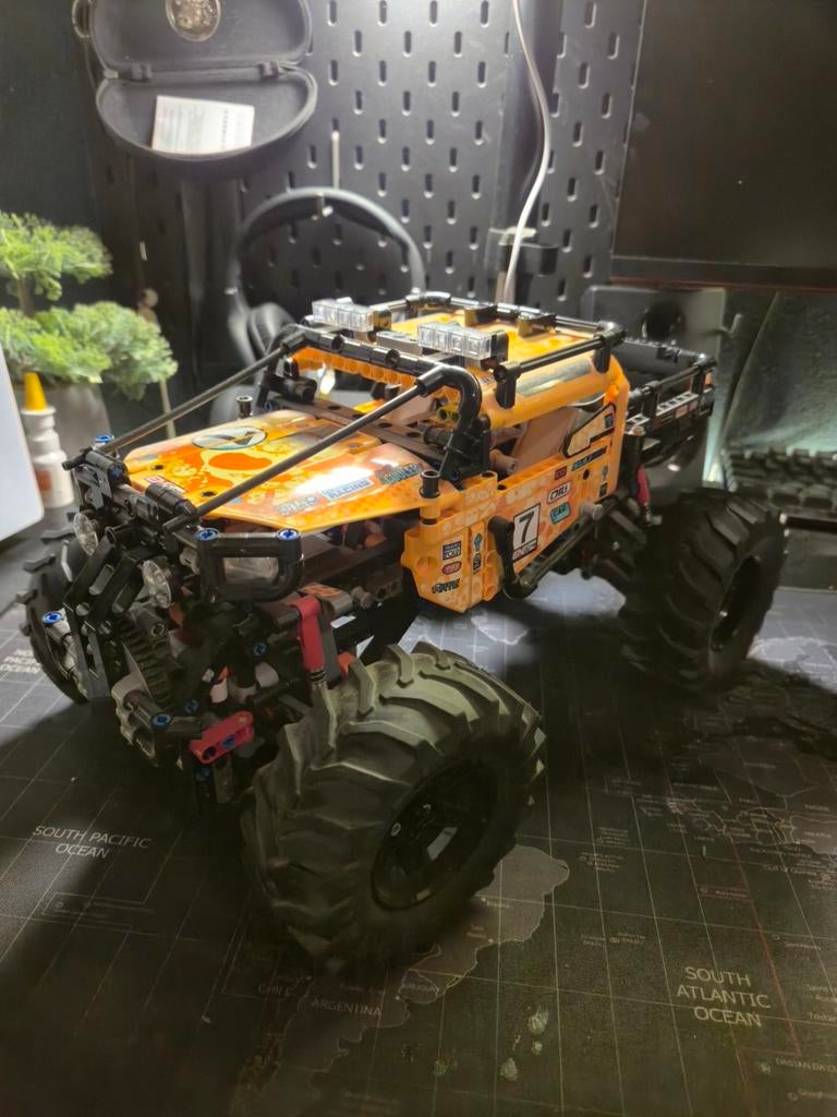 Lego 42099 rock crawler rc, Hobby en Vrije tijd, Elektro, Auto offroad, Ophalen of Verzenden, Zo goed als nieuw