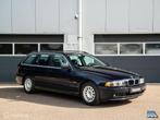 BMW 5-serie E39 Touring 520i l 74.000 km l Zeer mooi!, Auto's, BMW, Gebruikt, Zwart, Blauw, 10 km/l