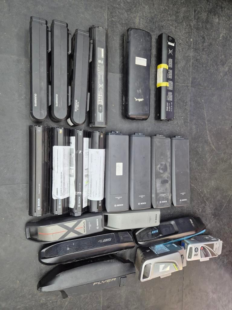 Partij kapotte fiets accu, Ophalen, Gebruikt