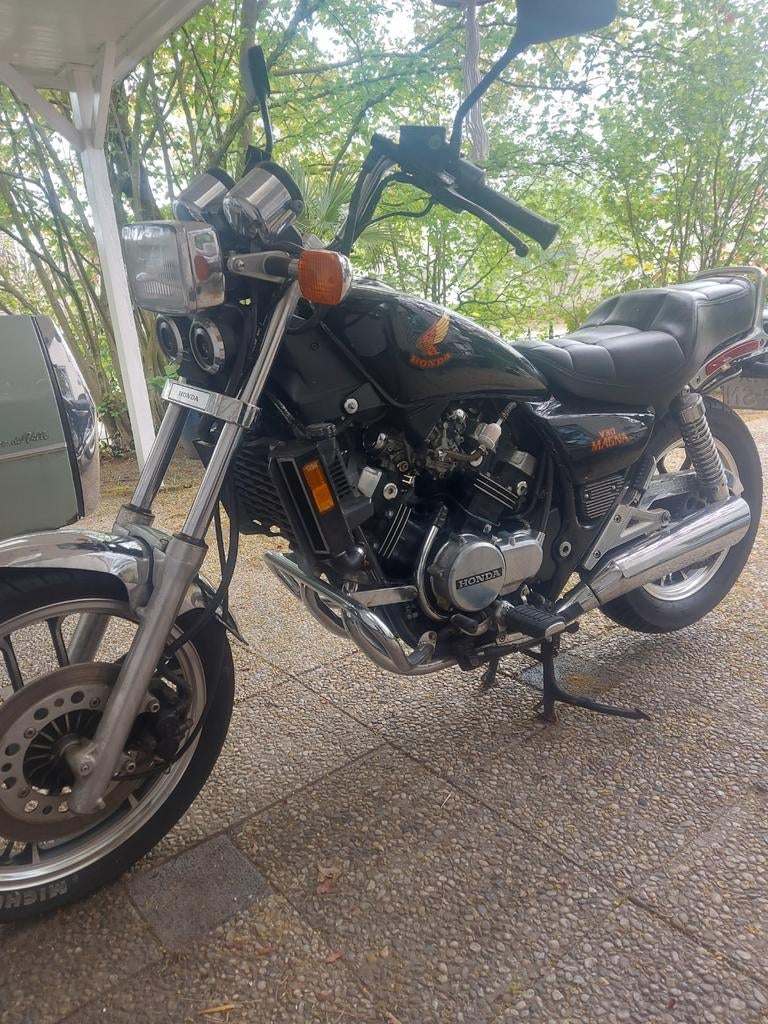 Honda magna V30 1985, Particulier, Chopper
