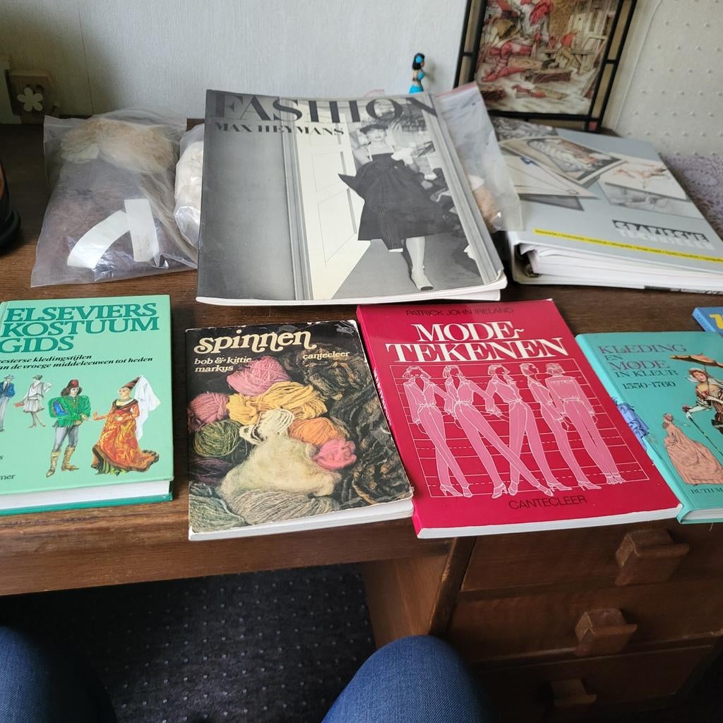 Creatieve boeken en soorten wol., Ophalen of Verzenden, Zo goed als nieuw