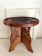 Vintage houtsnijwerk klein tafeltje plantentafel inklapbaar, Antiek en Kunst, Ophalen