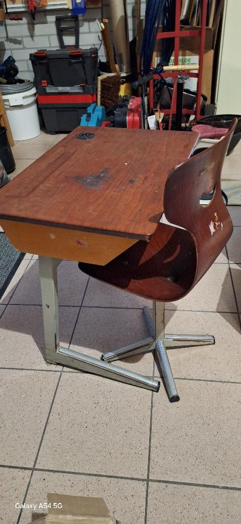schoolbankje/bureautje, Ophalen, Gebruikt, Tafel(s) en Stoel(en)