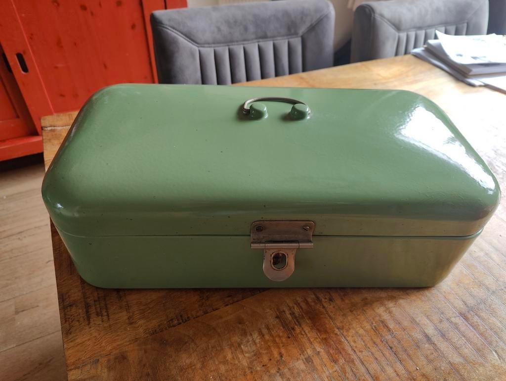 Ouderwetse groene emaille broodbak voor in de keuken, Antiek en Kunst, Antiek | Emaille, Ophalen of Verzenden