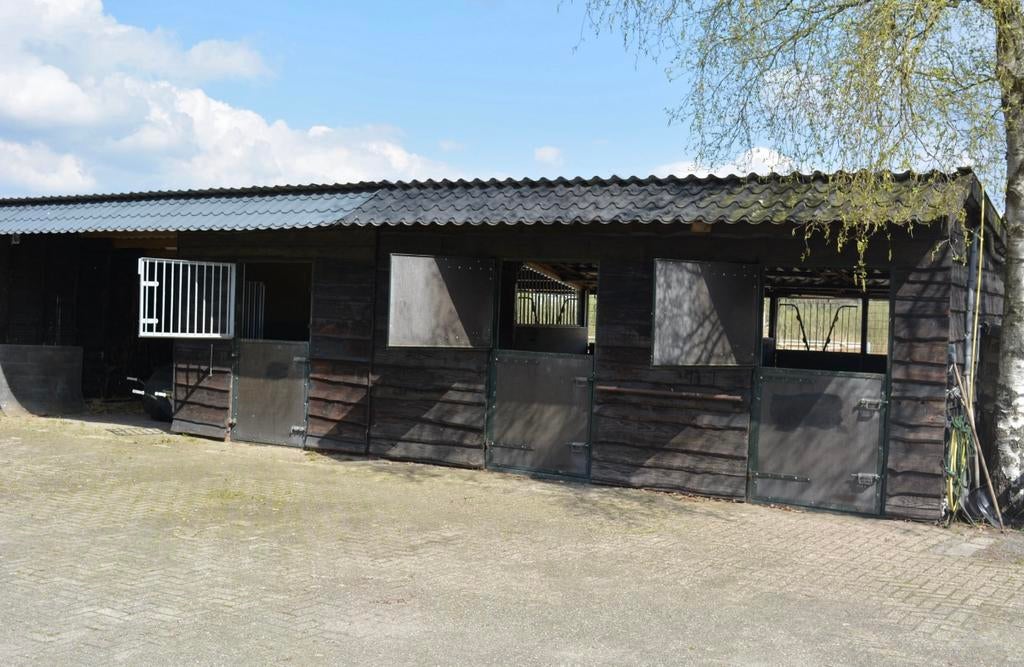 Vakantie stalling aangeboden, Stalling