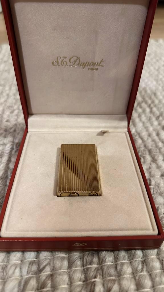 S.T. Dupont Verguld met Doos, Verzamelen, Rookartikelen, Aanstekers en Luciferdoosjes, Gebruikt, Aansteker, Ophalen of Verzenden