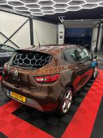 Renault Clio 1.2 TCE 88KW 5-DRS EDC 2013 Bruin, Auto's, Renault, Euro 5, Stof, Zwart, Bruin