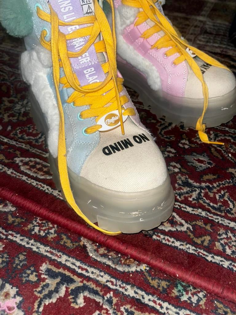 BUFFALO Boots 43, Ophalen, Wandelschoenen, Zo goed als nieuw, Roze