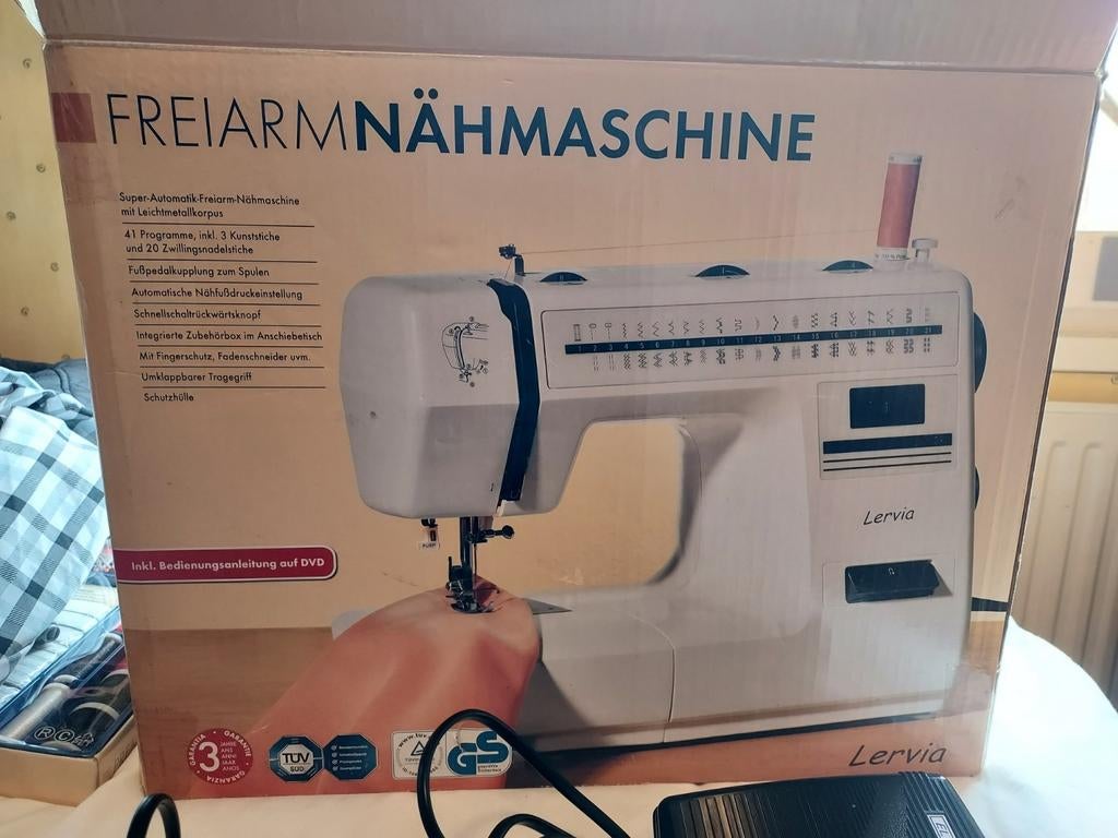 Lervia naaimachine met vrije arm, Ophalen