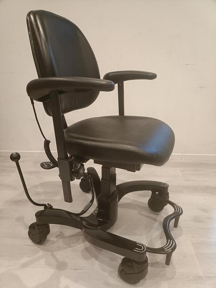 Vela Tango 700EB trippelstoel incl Garantie en Servicebeurt!, Diversen, Verpleegmiddelen, Zo goed als nieuw, Ophalen of Verzenden