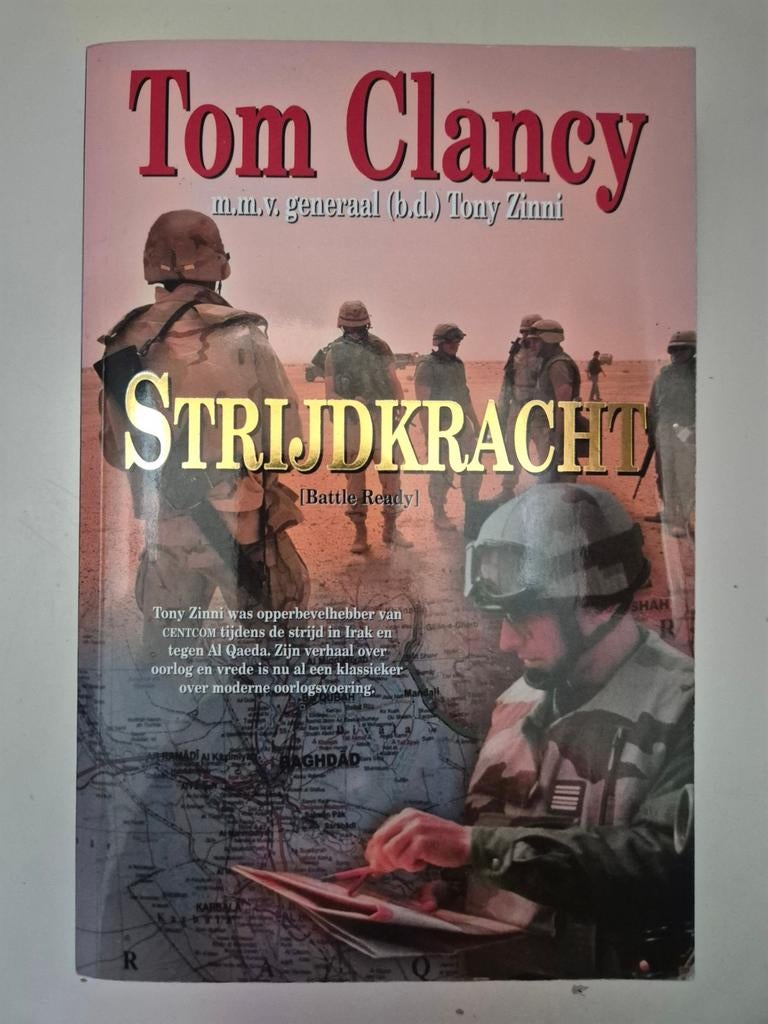 Tom Clancy - Strijdkracht, Ophalen of Verzenden, Gelezen, Tom Clancy