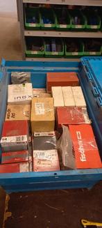 Bouten en moeren, Ophalen, 100 tot 250 mm, Nieuw, Rvs