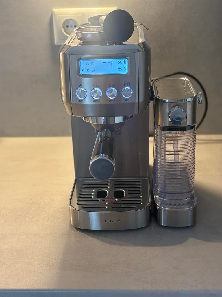 Lugia koffiezetapparaat met melkopschuimer, Witgoed en Apparatuur, Koffiezetapparaten, Espresso apparaat, Gemalen koffie, Zo goed als nieuw