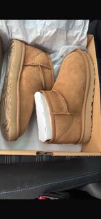 Uggs maat 37, Kleding | Dames, Ophalen of Verzenden, Zo goed als nieuw, Bruin, Lage of Enkellaarzen