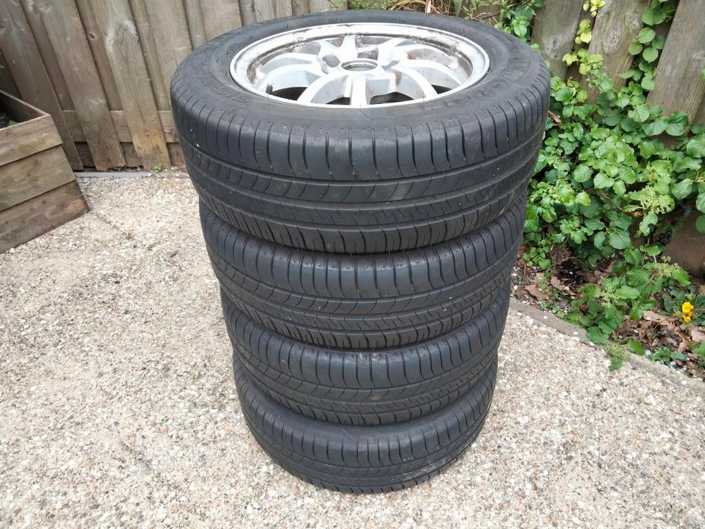 Zomerbanden met velgen 205/60 R16 Michelin, Auto-onderdelen, Banden en Velgen, 16 inch, Band(en), Zomerbanden, 205 mm