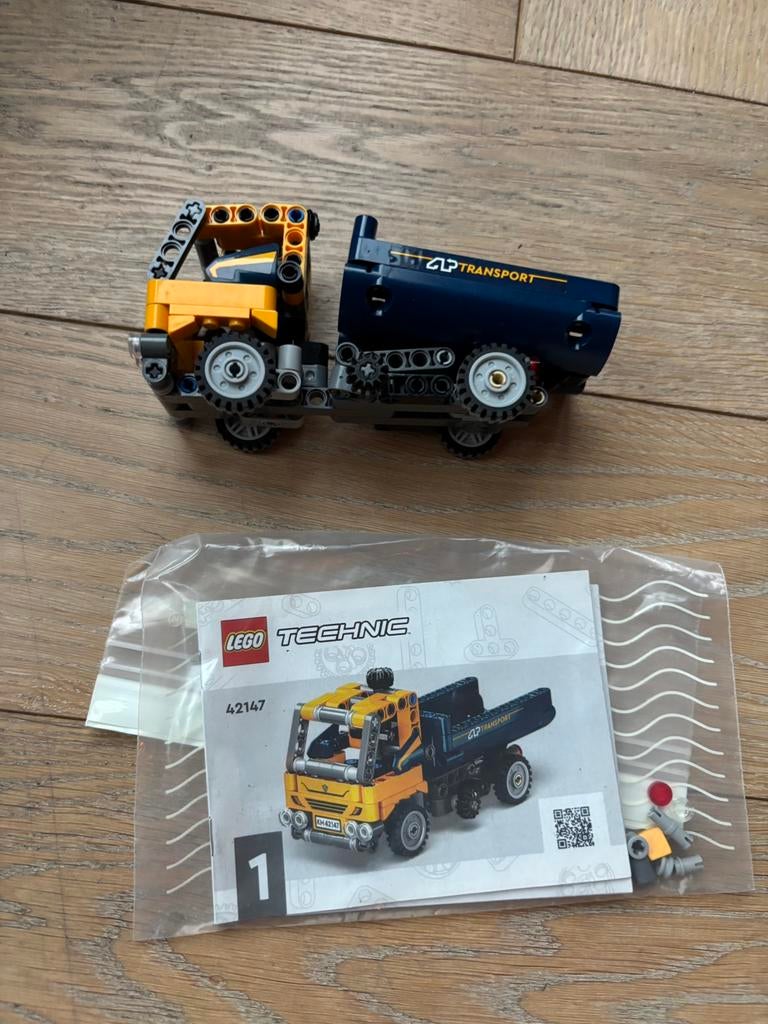 LEGO technic vrachtwagen, Ophalen, Zo goed als nieuw