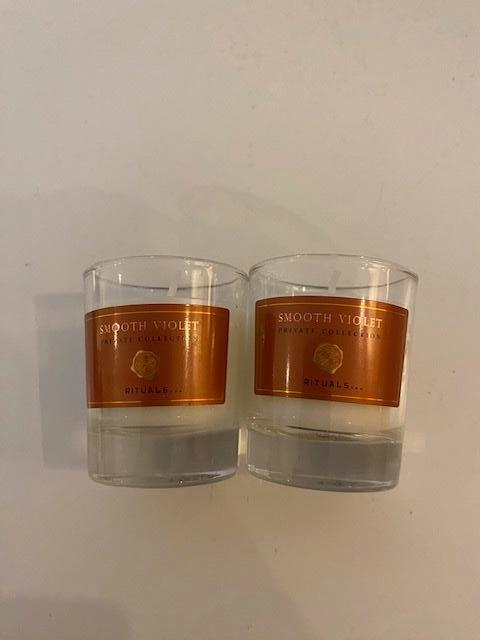 Nieuw Rituals Smooth Violet mini kaars kaarsje geurkaars, Huis en Inrichting, Woonaccessoires | Kandelaars en Kaarsen, Ophalen of Verzenden