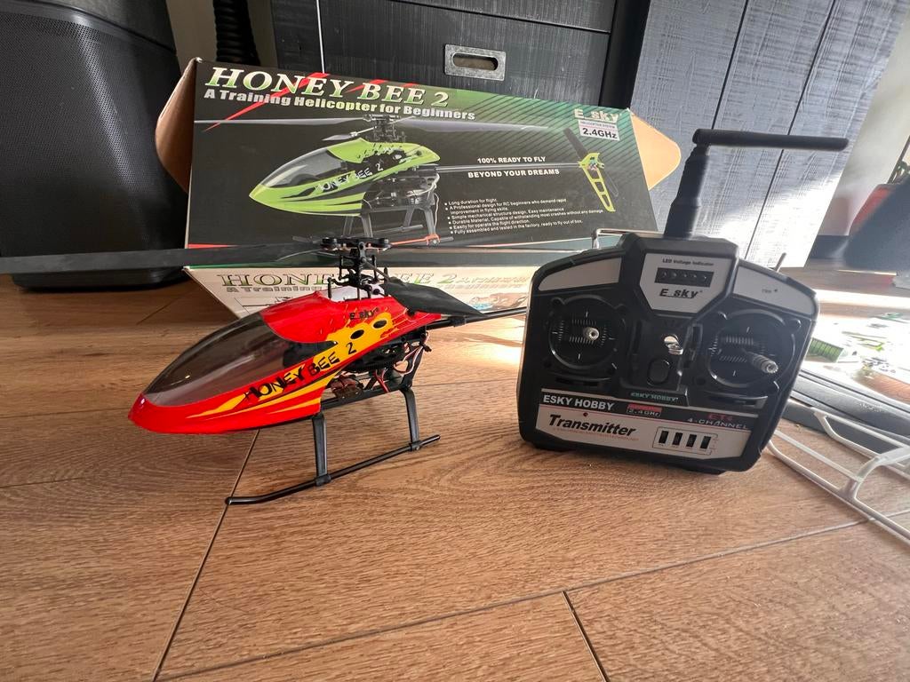 RC Helikopter E-Sky honeybee 2 met veel onderdelen en zender, Ophalen of Verzenden, Gebruikt, Elektro, Helikopter